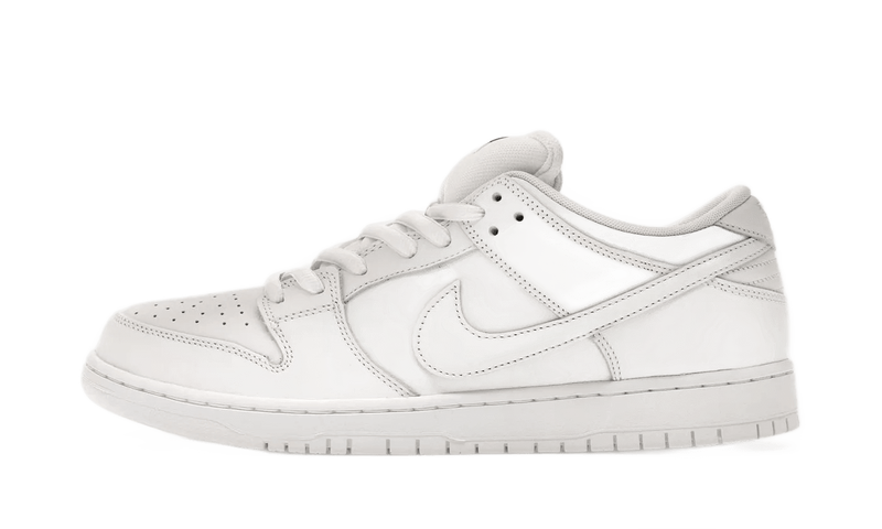SB Dunk Low Pro Triple White - FJ1674-100
