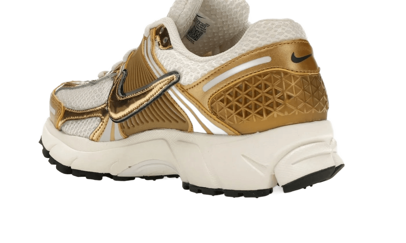 Nike Zoom Vomero 5 Metallic Gold - HF7723-001