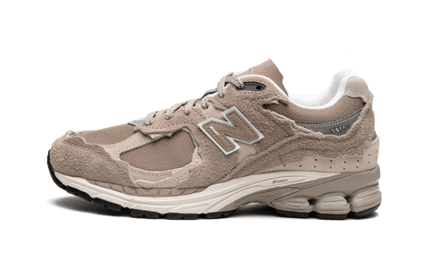 new-balance-2002r-protection-